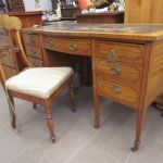 690 3379 WRITING DESK